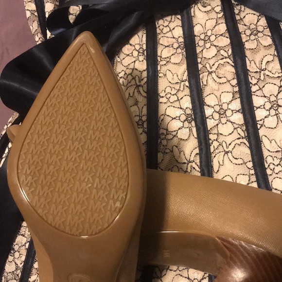 Michael Kors pumps - Picture 4 of 7